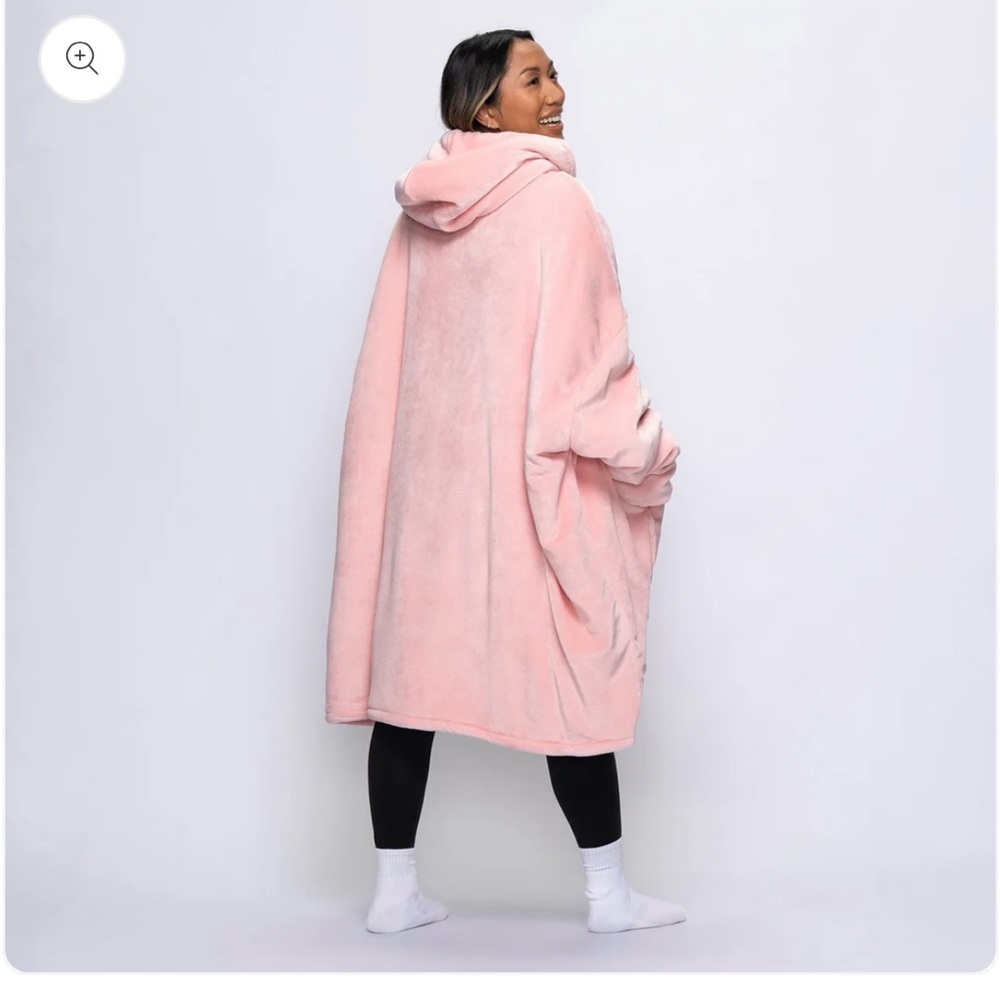 Cozy Pink Oversized Hoodie Sweatshirt Blanket